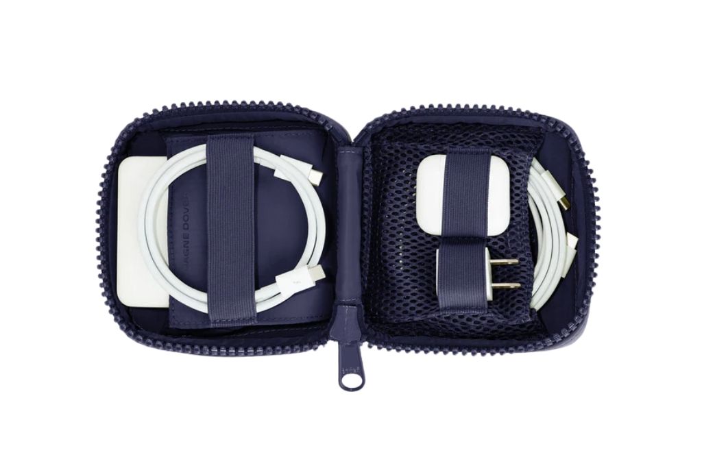 dagne dover tech organizer 