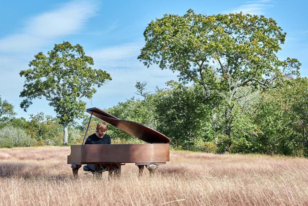 argentine pianist axel quincke performing at campo cuttica in southampton