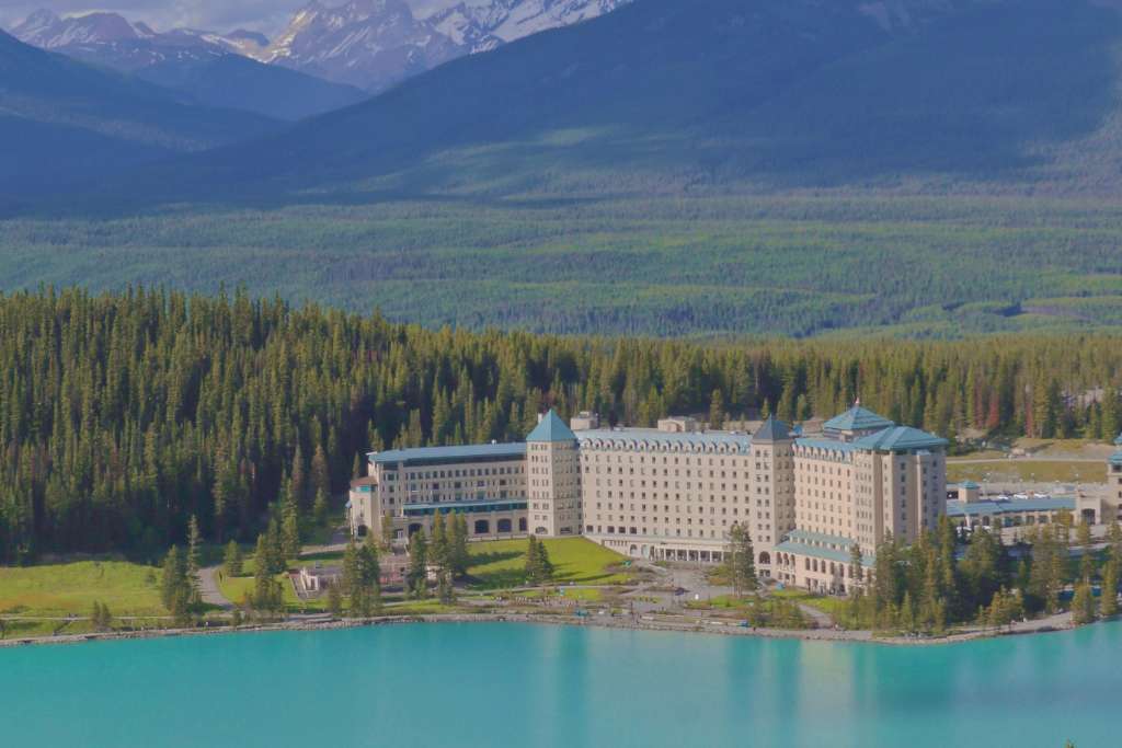 lake louise in canada