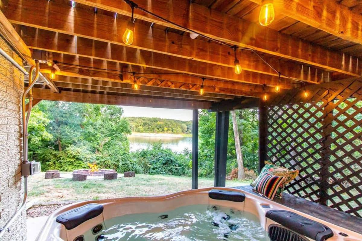 Romantic Hot Tub Airbnbs in the U.S. Travel Curator