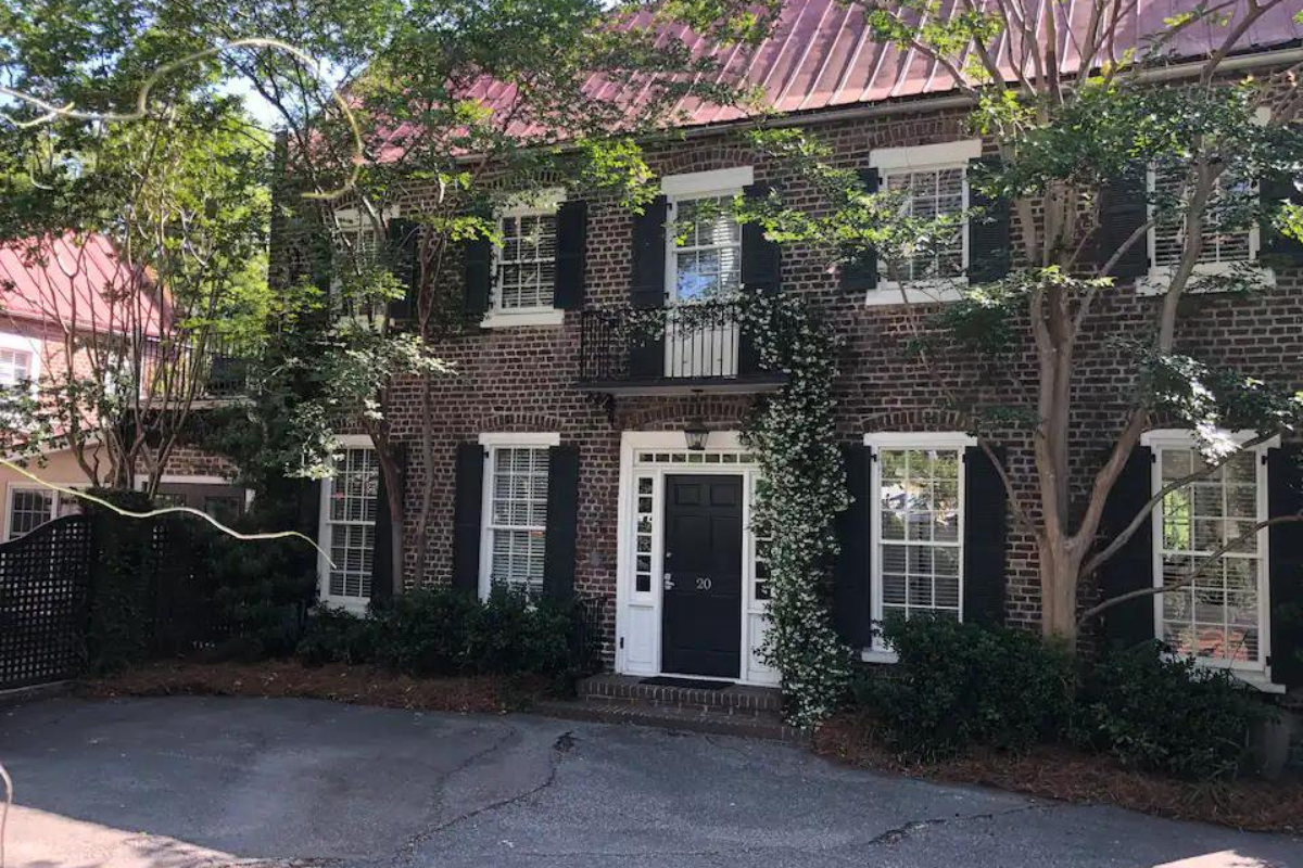 Charleston Airbnbs Travel Curator