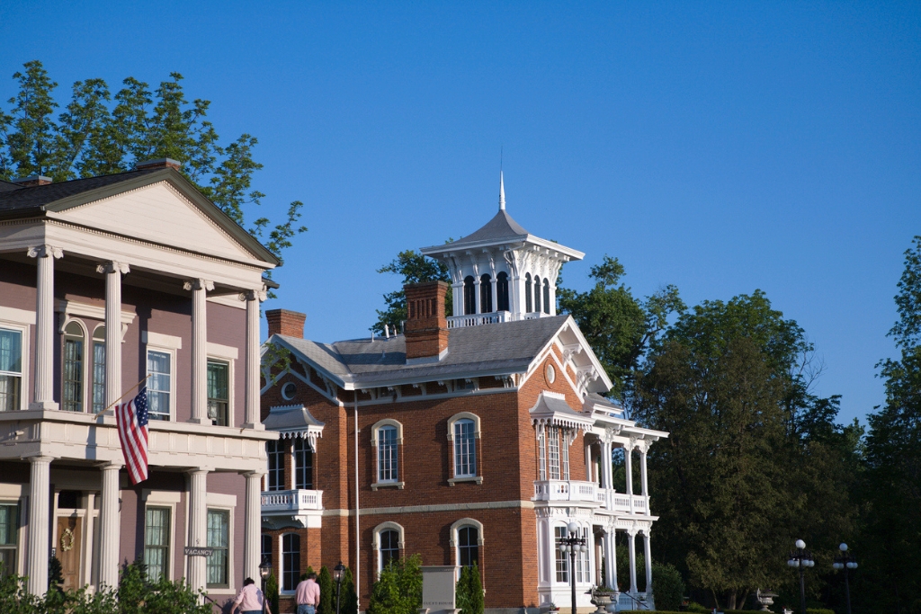historic mansions in galena