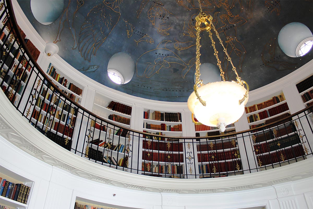 Hotel Library Travel Curator