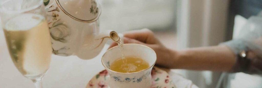 Pinkies Up: Extraordinary Afternoon Teas Around the World