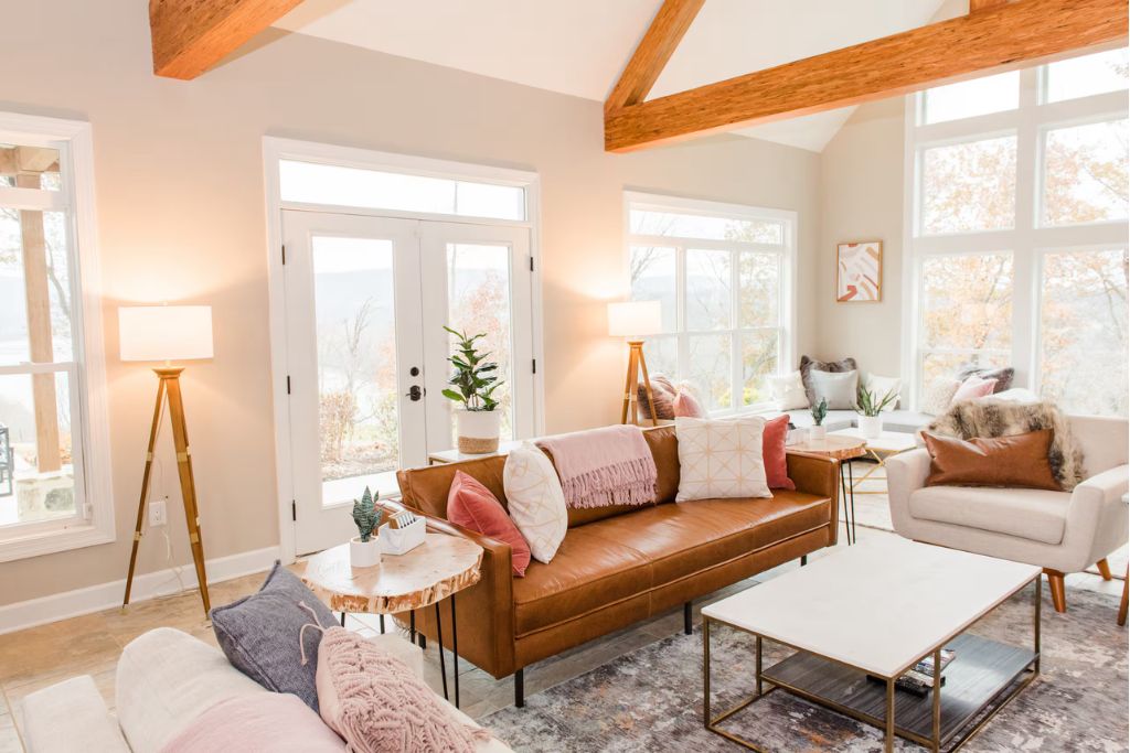 Light and airy living room in Potomac Waterfront Retreat