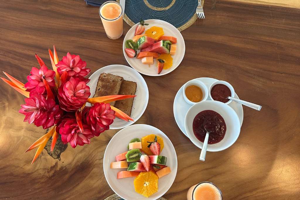 the start of breakfast every morning at the point luxury villa in tamarindo costa rica