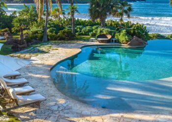 saint kitts pool