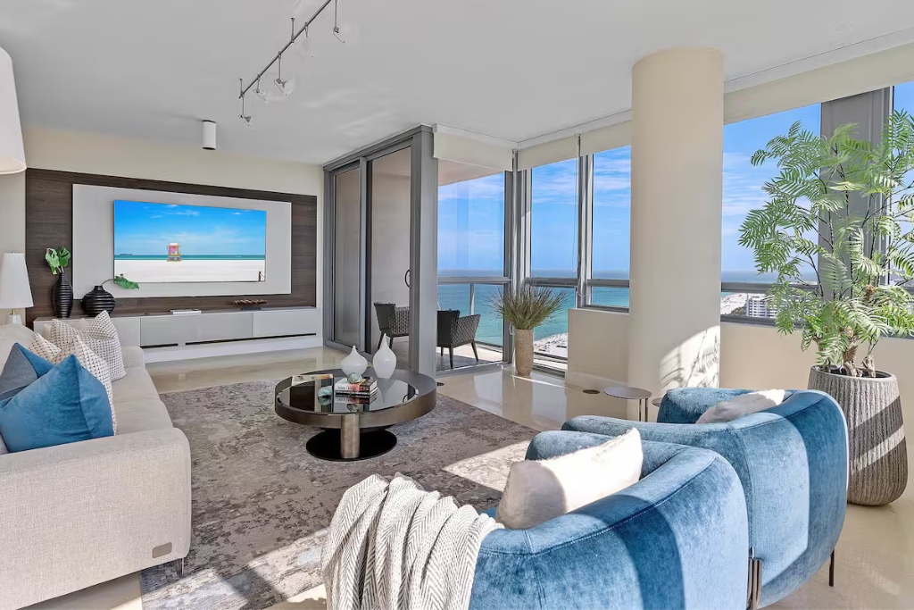ocean and skyline condo at the setai miami 