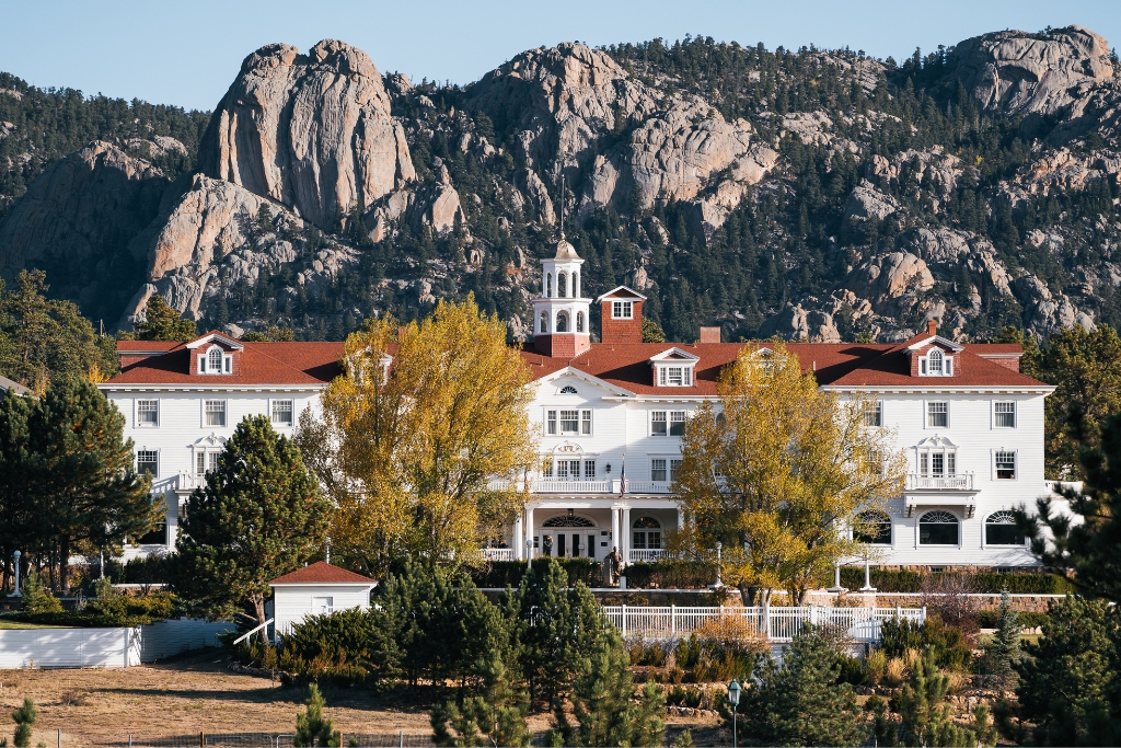 stanley hotel where stephen king wrote the shining