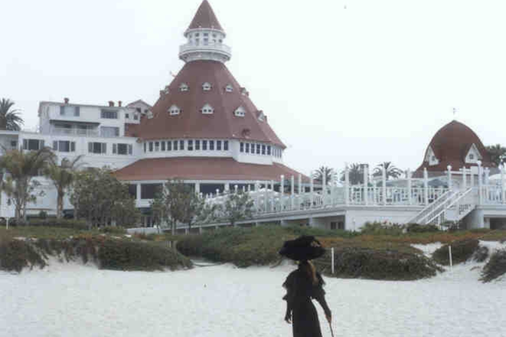 ghostly apparition kate morgan at hotel del coronado
