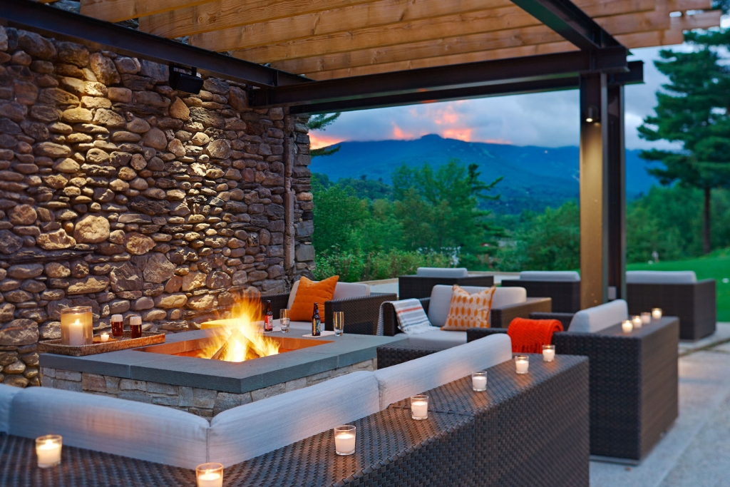 outdoor lounge at topnotch resort in stowe