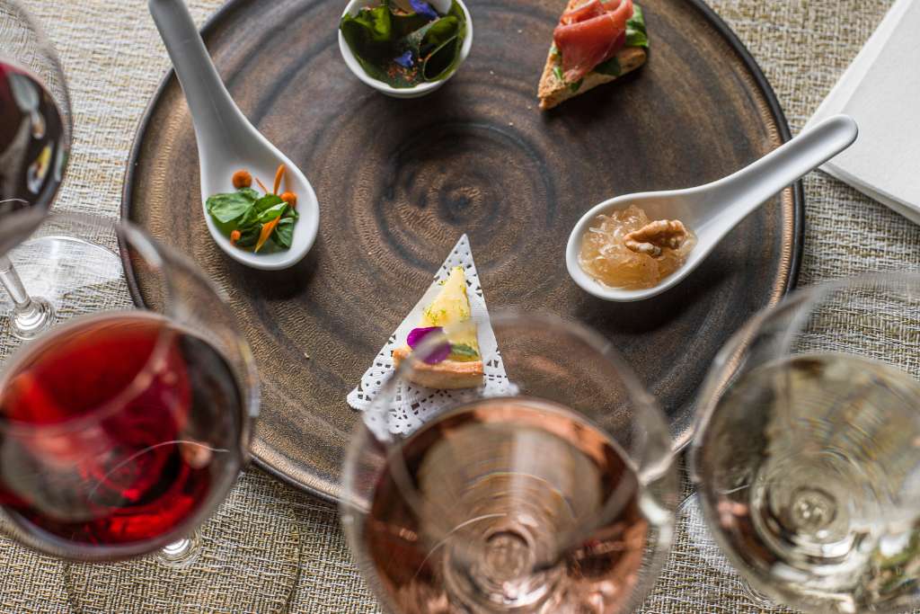 wine tasting, sb winemaker's house & spa suites, argentina