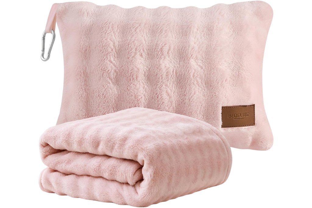fluffy throw blanket with bag pink