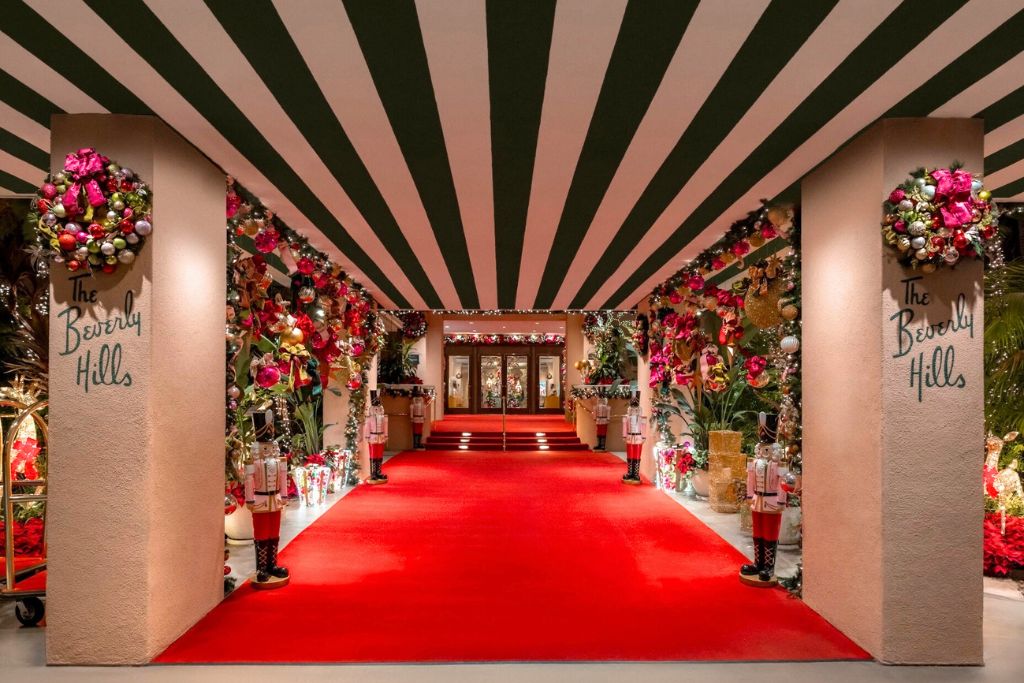 beverly hills hotel holiday facade 