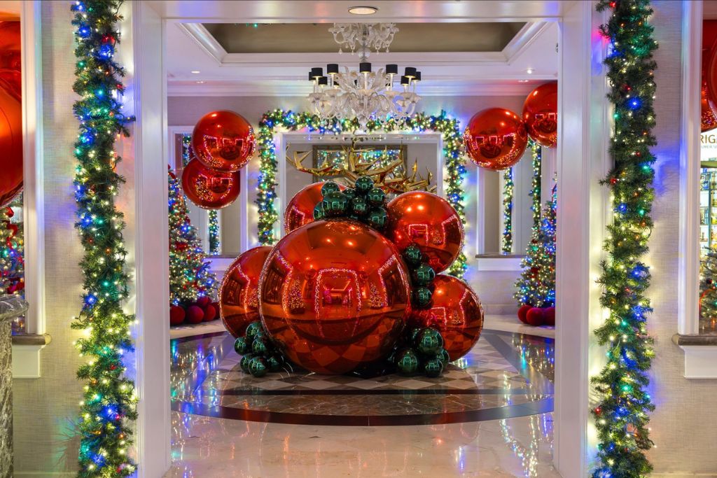 four seasons hotel los angeles at beverly hills holiday decorations