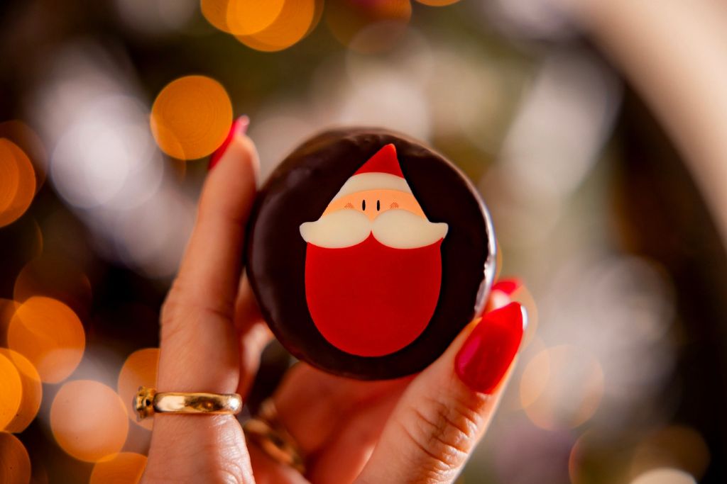 hotel bel-air christmas cookies