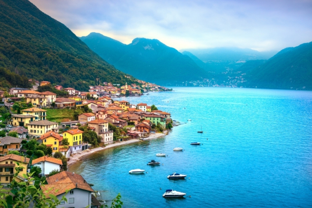 coast of italy with boats