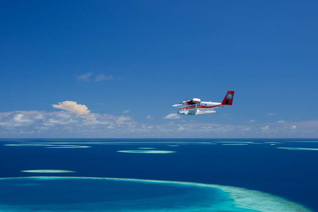 seaplane landing at kagi maldives