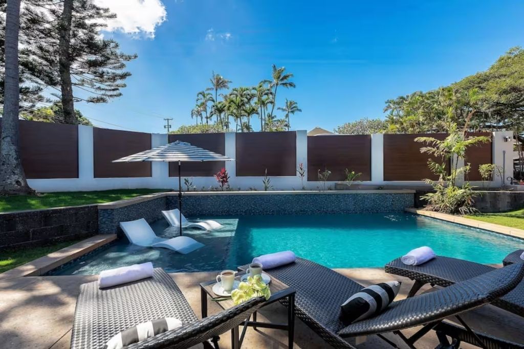 maui pool airbnb