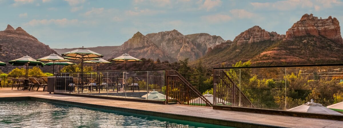 pool view of sedona red rocks from hotel