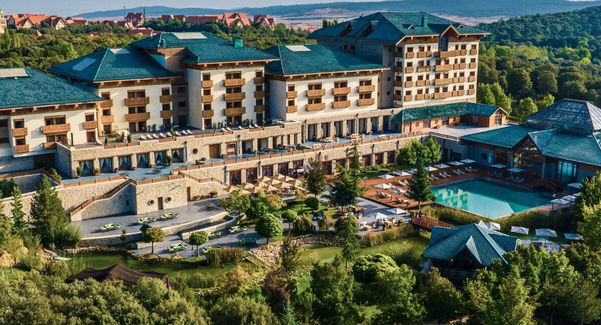 michlifen hotel with panoramic views