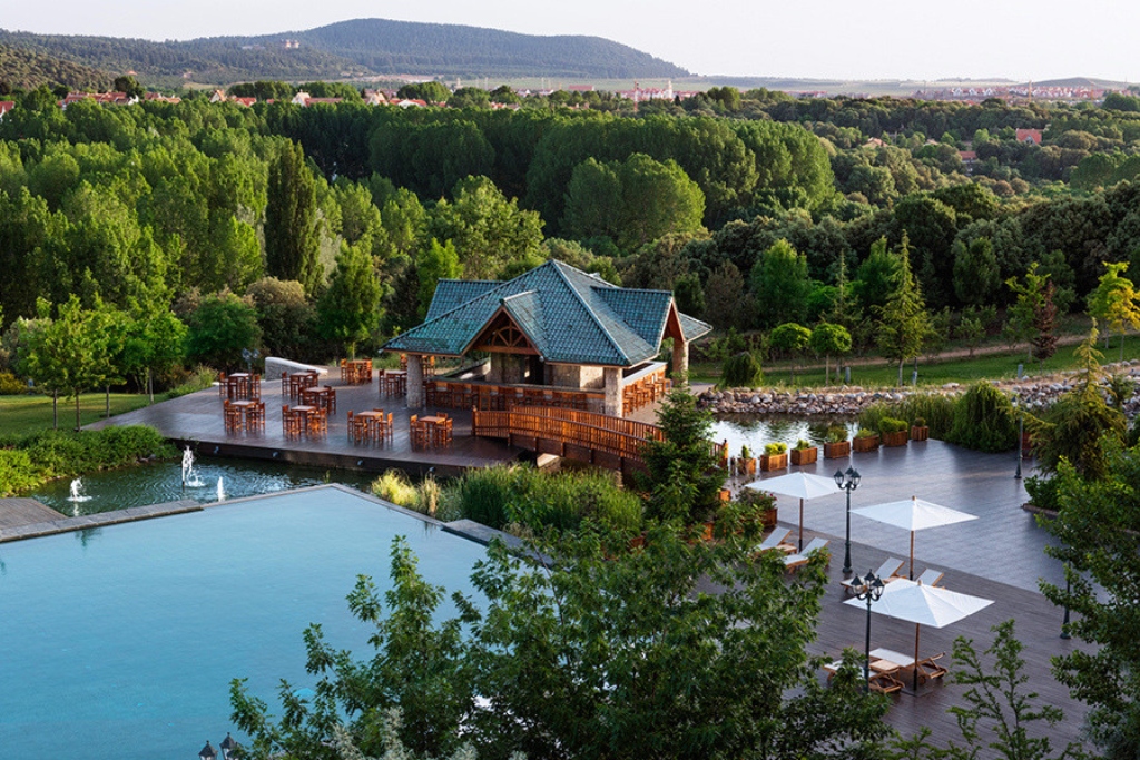 pool view of michifen