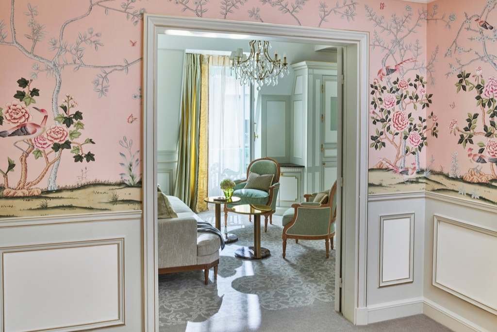 elegant junior suite at le meurice paris
