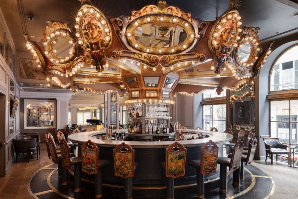 carousel bar at the monteleone in new orleans