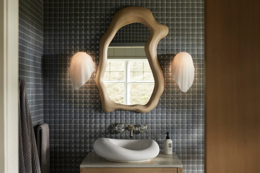 sculptural sink at destination kohler