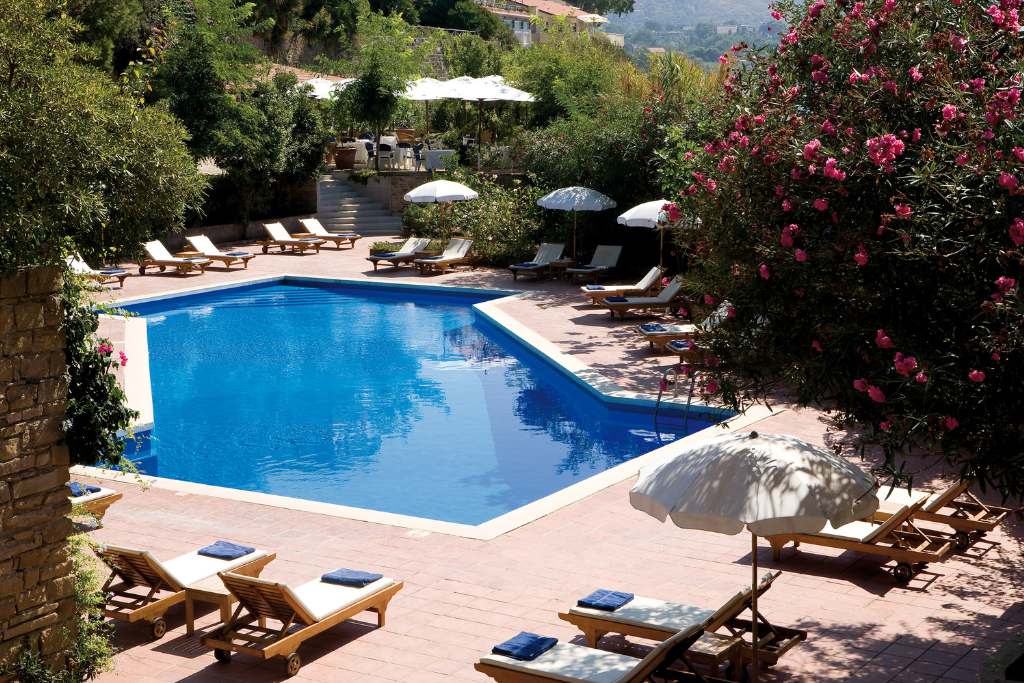 pool at palazzo belmonte