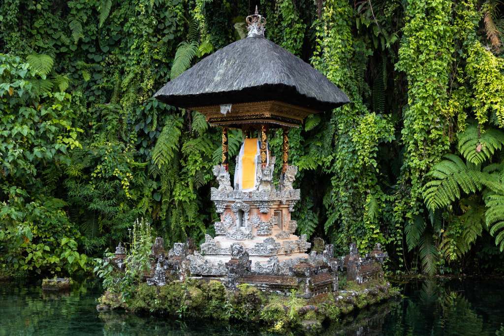 floating temple at capella ubud