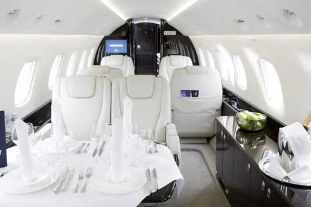 evojets seating and dining set up