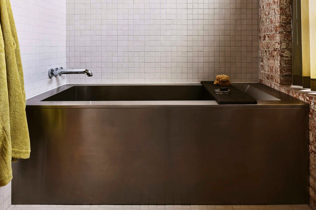 deep-soaking tube at pocketbook in the hudson valley new york