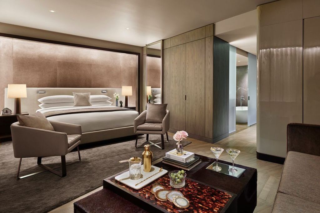 the martini suite at the knickerbocker in new york city