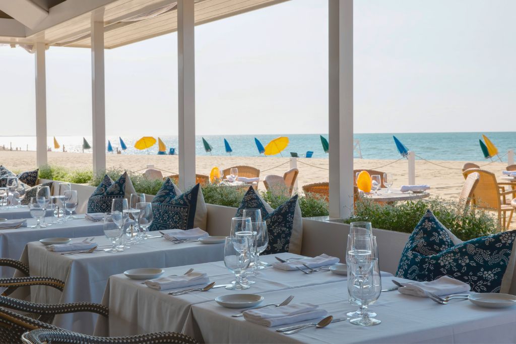 galley beach restaurant oceanside seating in nantucket