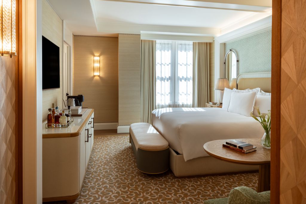 the surrey hotel suite