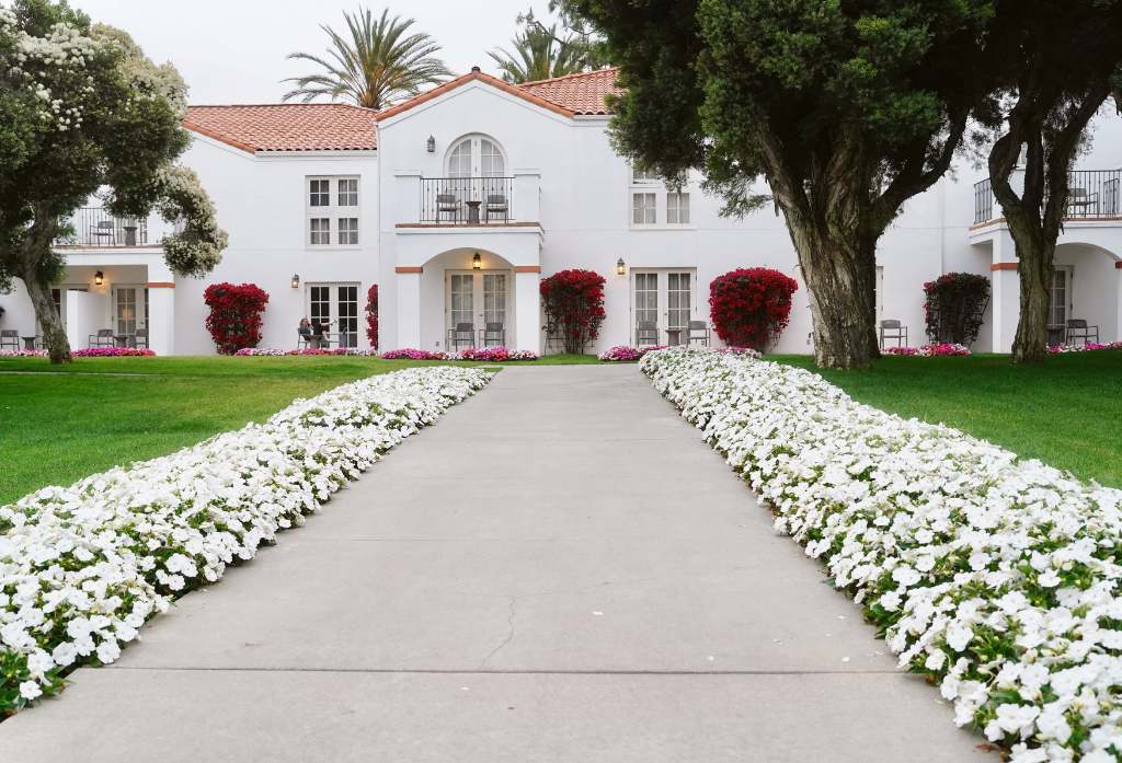 flower-lined pathways at omni la costa, california