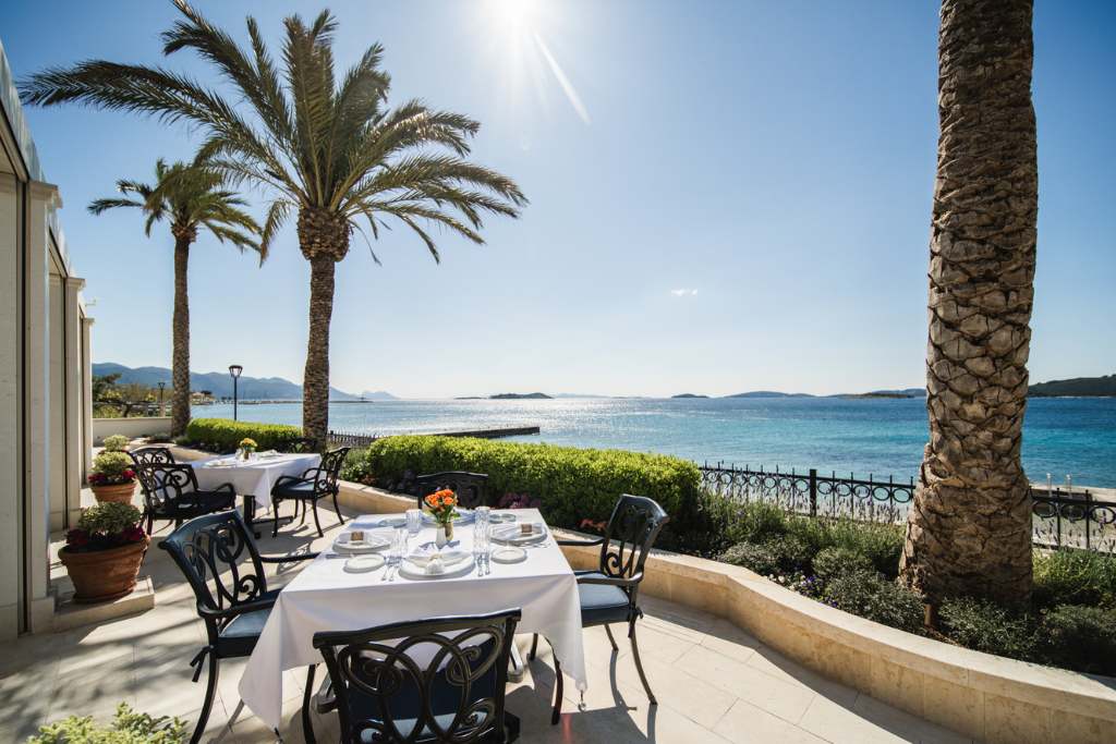 dining alfresco at hotel katarina in croatia
