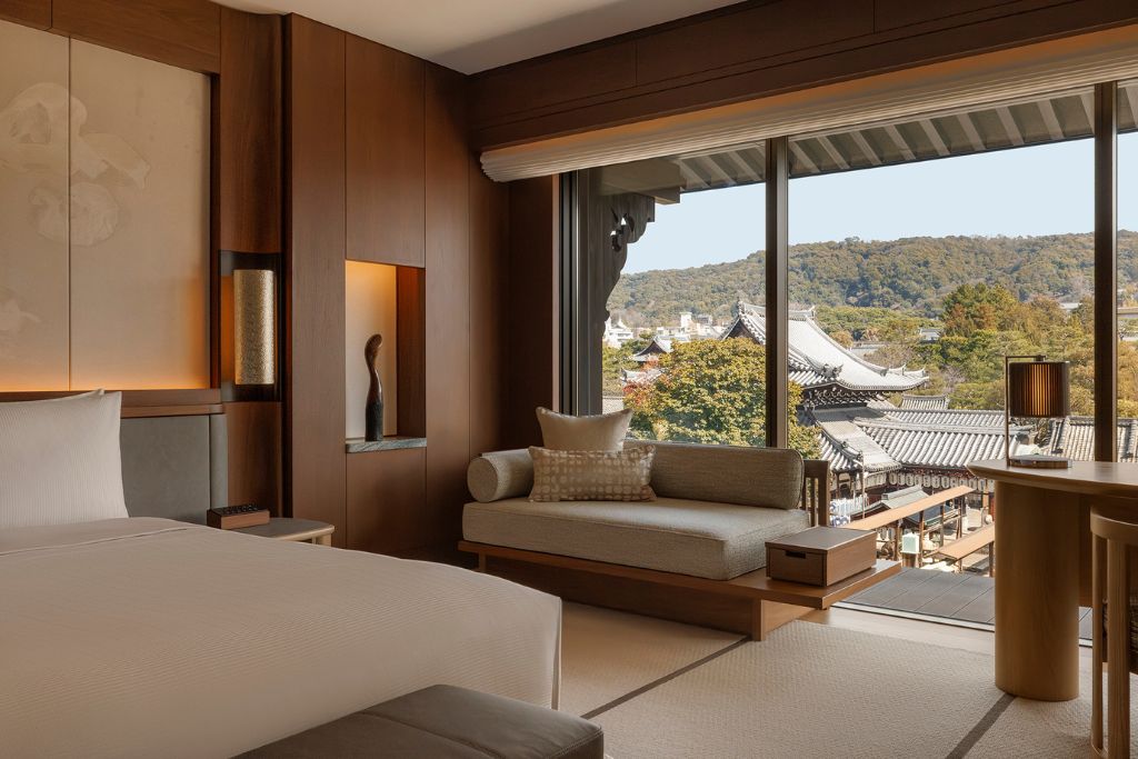 temple view suite with seating area