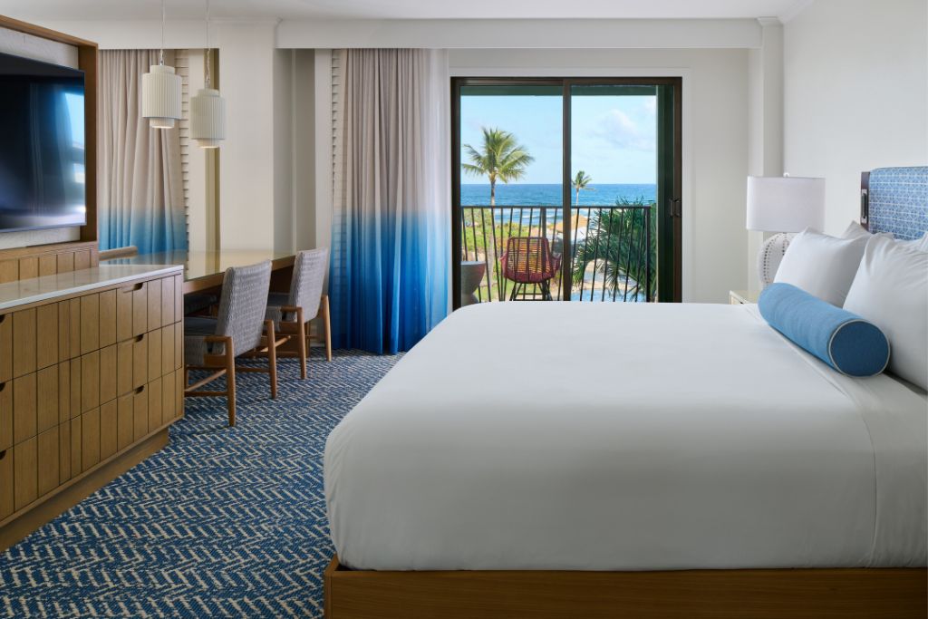 hotel room at outrigger kaua'i 